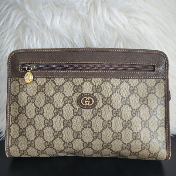 SOLD // Authentic Gucci vintage clutch - Picture 2 of 13